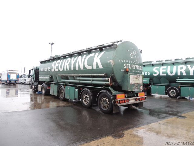 Semi-remorque  51 m³ Lambrecht Silo Futter/Feed