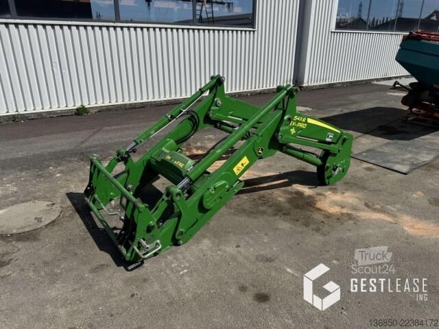  John Deere 543R