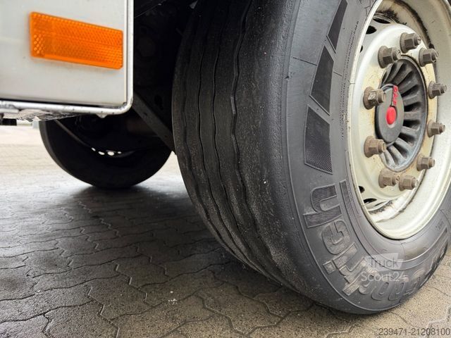 Kühlauflieger Närko Sideloader Kühl Carrier Vector 1850