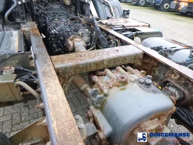Chassis cabine Renault Kerax 380 DXI 4x4 Euro 5 chassis + PTO