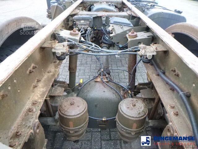 Chassis cabine Renault Kerax 380 DXI 4x4 Euro 5 chassis + PTO