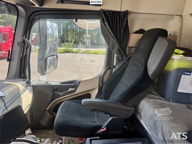 Koukkuvarsijärjestelmä Mercedes-Benz Actros 2551