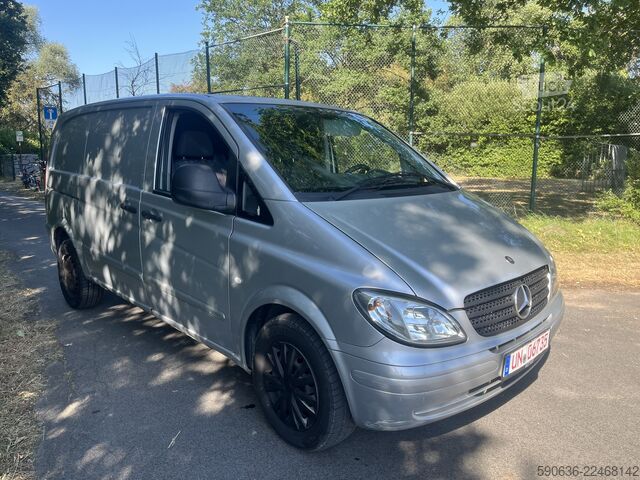 фургон-панель Mercedes-Benz Vito 111 CDI Kastenwagen