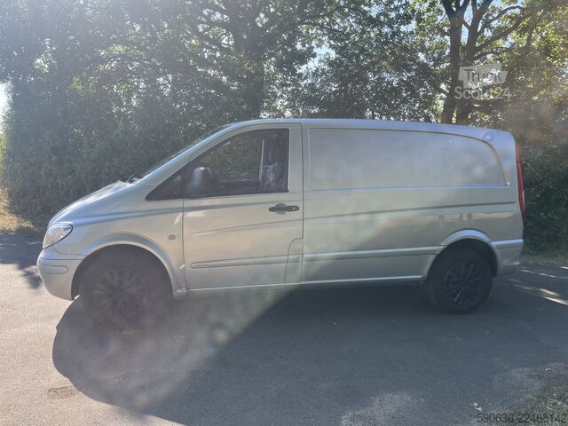фургон-панель Mercedes-Benz Vito 111 CDI Kastenwagen