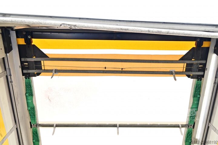Kamion sa ravnom platformom i ceradom Renault D12.240  E6 LBW Bett Telma Blatt Luft Scheckheft