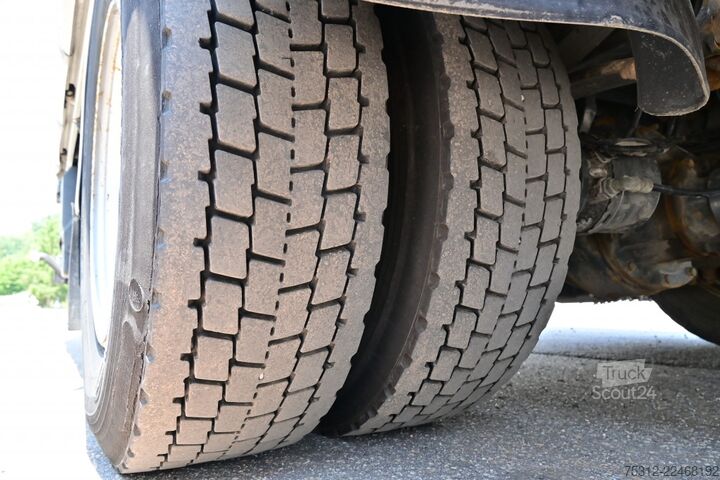 Platformas kravas automašīna ar tentu Renault D12.240  E6 LBW Bett Telma Blatt Luft Scheckheft