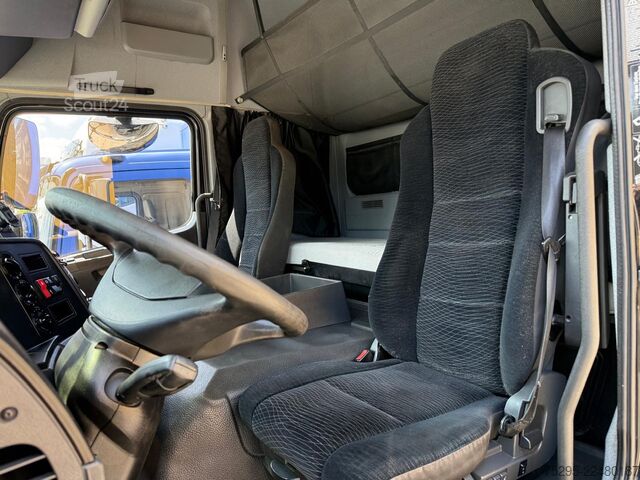 Véhicule utilitaire Mercedes-Benz Atego  1527 großes Haus 1Liege StHz Curtainsider