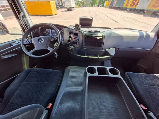 Véhicule utilitaire Mercedes-Benz Atego  1527 großes Haus 1Liege StHz Curtainsider
