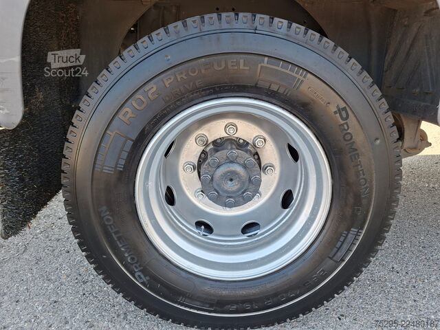 Véhicule utilitaire Mercedes-Benz Atego  1527 großes Haus 1Liege StHz Curtainsider