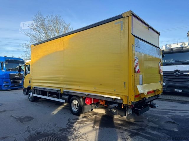 Curtain sider van MAN TGL 8.220 L Schiebeplane+LBW/Klima/Luftgef.TÜV