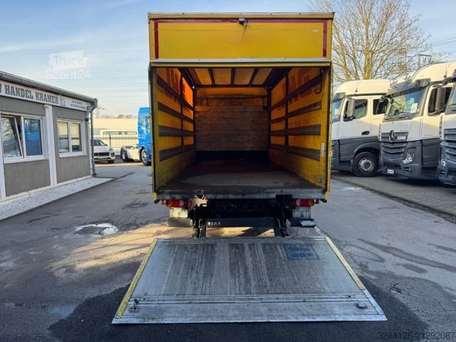 Curtain sider van MAN TGL 8.220 L Schiebeplane+LBW/Klima/Luftgef.TÜV