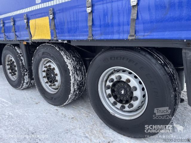 Semi-remorque bâchée Schmitz Cargobull Semitrailer Curtainsider Standard