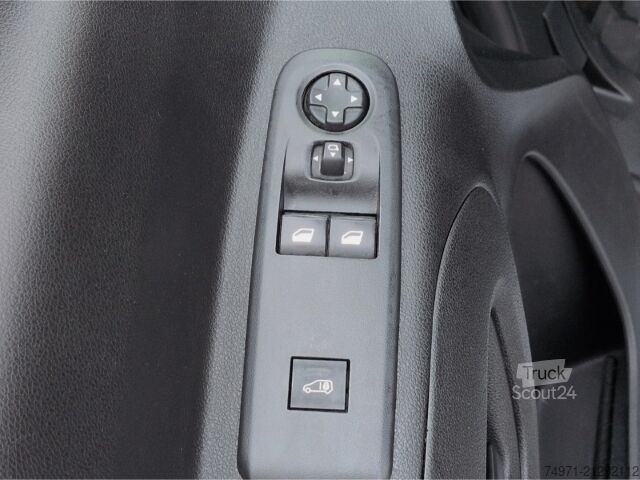 Fourgon tôlé Opel Combo Cargo Edition 1.5D*Tempo SHZ PDCv+h Blueto