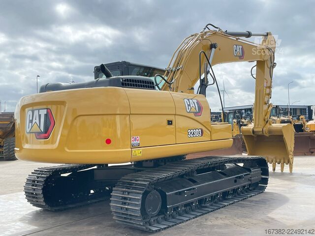 Lánctalpas kotrógép Caterpillar 323D3