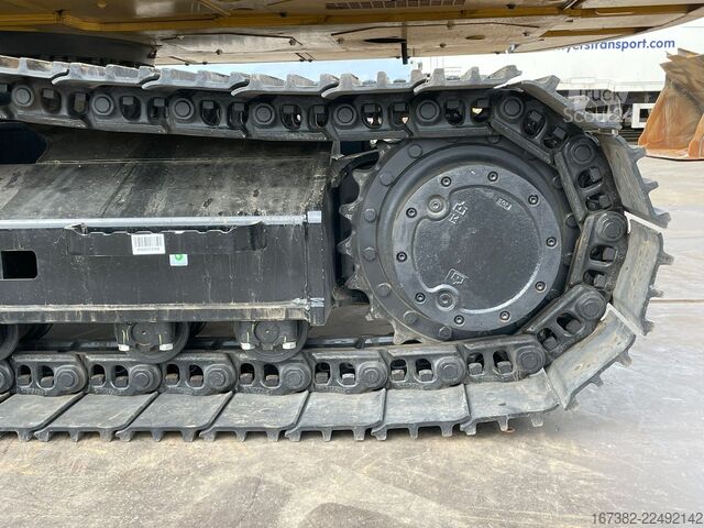 Lánctalpas kotrógép Caterpillar 323D3