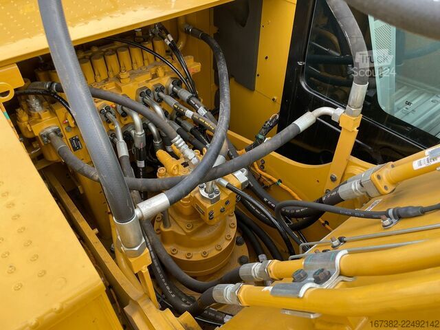 Lánctalpas kotrógép Caterpillar 323D3