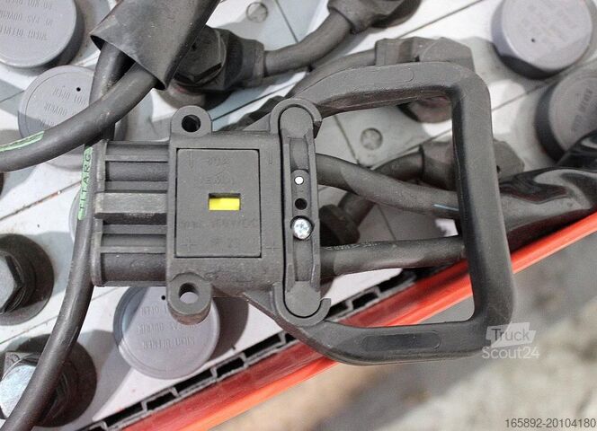 Gabelstaplerbatterie GRUMA 24 Volt 2 PzV 200 Ah