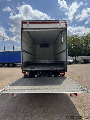 Camión frigorífico Volvo FM 420*Carrier 850 Supra*7,40m L
