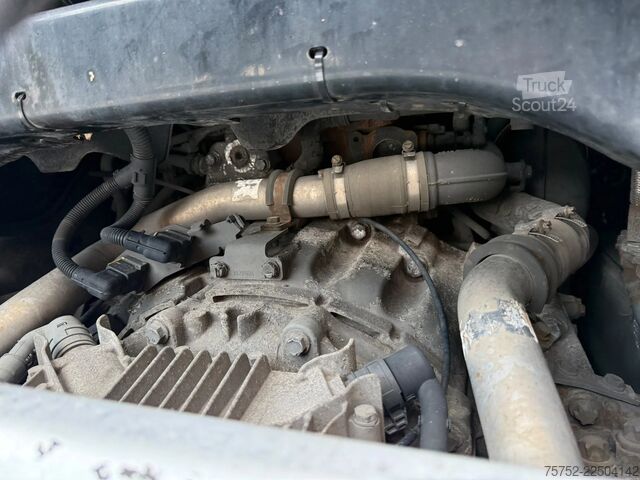Standard-SZM DAF XF 460 SSC Super Space Retarder 2X tank