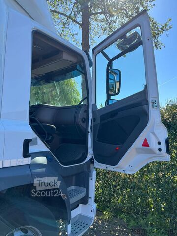 Valiză DAF CF 260 FA