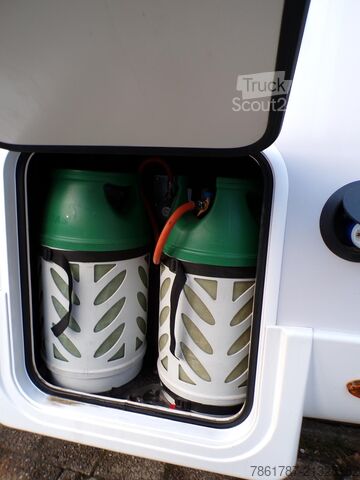 Capucine Ford 177 pk Rollerteam M 290 kronos