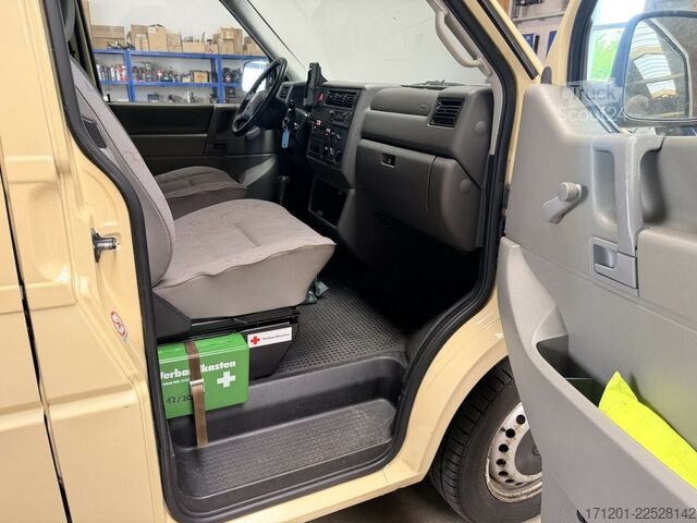 Kastenwagen VW T4 2.5 KAT Syncro 4x4 lang 1. Hand!