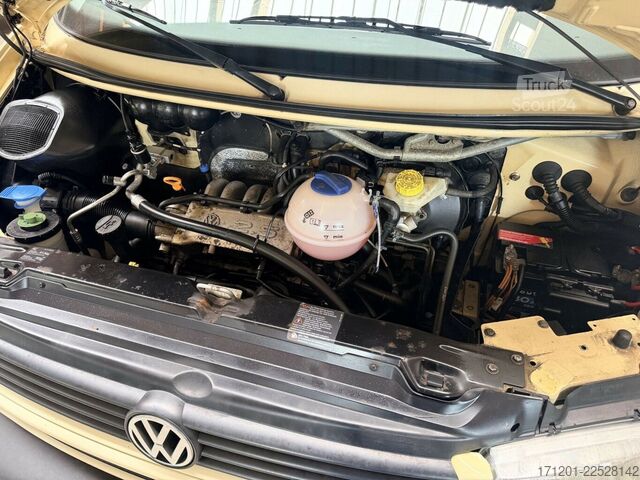 Kastenwagen VW T4 2.5 KAT Syncro 4x4 lang 1. Hand!