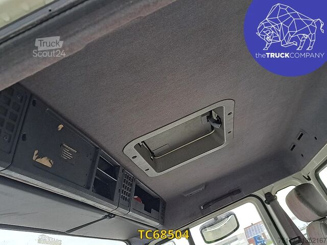 Châssis avec cabine Volvo FLC