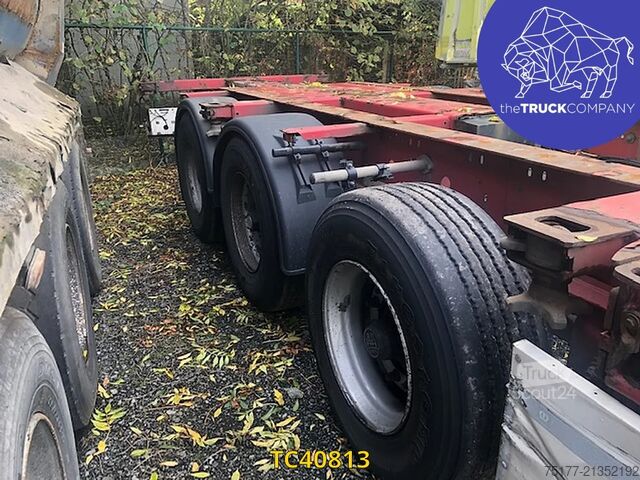 Transport de conteneurs Krone 