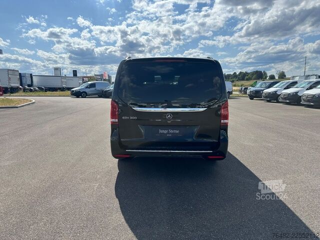 Kleinbus MERCEDES-BENZ EQV 300 AVANTGARDE/MBUX/LIEGE-PAKET/DISTRONIC/EL