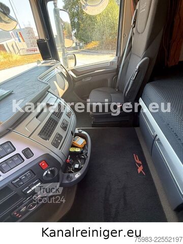 Saugwagen DAF XF530 FT 4x2 mit Kroll, ADR Saug- /Druckanhänger