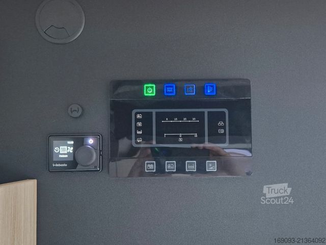 Pusiau integruotas kemperis CHAUSSON 640 Titanium Line *MJ26*Arctic*SAT+TV*165PS*Auto