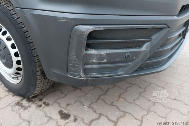 Dobozos furgon VOLKSWAGEN Crafter Kasten 35 mittellang Hochdach FWD/Nr.A88