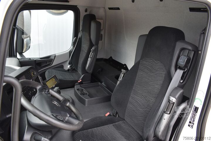 Рефрижераторный грузовик MERCEDES-BENZ Antos 1840 L E6 2-Zonen Tiefkühl LBW AHK