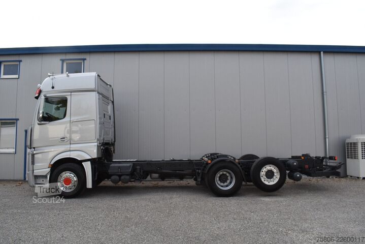 Sunkvežimio važiuoklė MERCEDES-BENZ Actros 2548 L 6x2 E6 Retarder Standklima