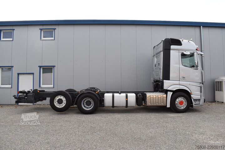 Sunkvežimio važiuoklė MERCEDES-BENZ Actros 2548 L 6x2 E6 Retarder Standklima