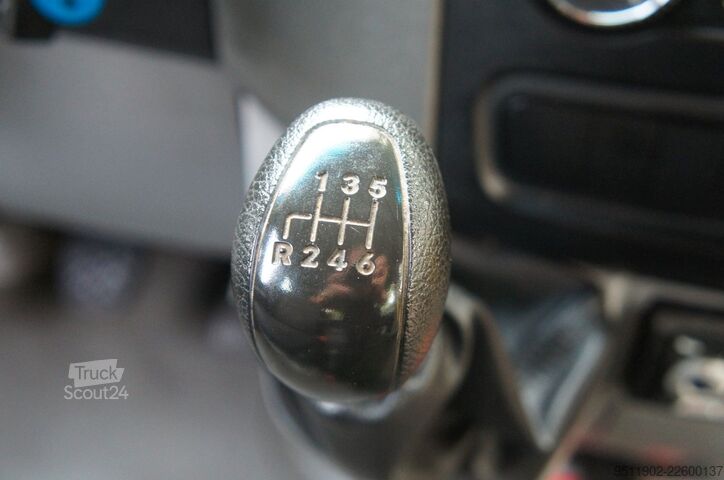 Minibus MERCEDES-BENZ Sprinter 313 CDi L2H2 Flexi Trans Rollstuhl 95KW