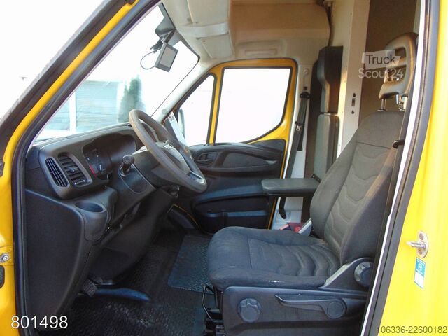 Sandučar IVECO Daily 35S11 35-110 HiMatic Maxi Postkoffer Regal