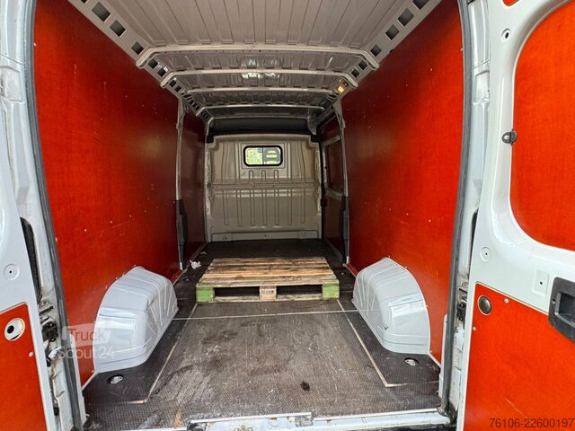 شاحنة بانل FIAT Ducato Maxi 35 180 L4H2 *Automatik*