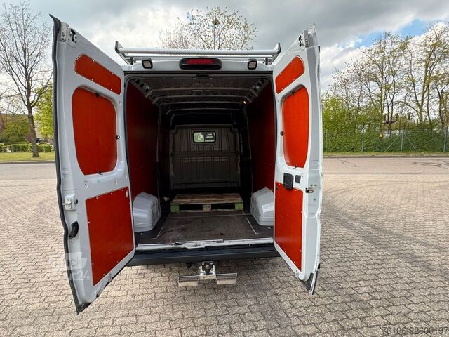 شاحنة بانل FIAT Ducato Maxi 35 180 L4H2 *Automatik*