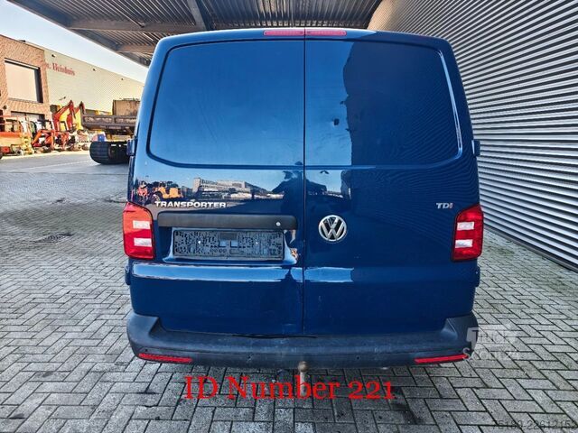 شاحنة بانل VW Transporter 2.0 TDI