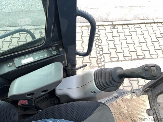 Lánctalpas kotrógép Hitachi ZX48U-5A CLR with 3 excavator buckets