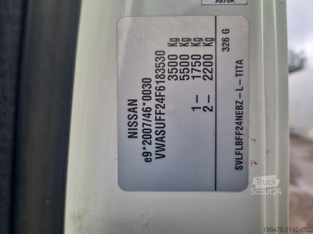 Sunkvežimiu montuojama antžeminė darbo platforma Isoli PT200 on Nissan NT400