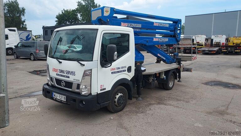 Platforma de lucru aeriană montată pe camion Isoli PNT220NLX on Nissan NT400