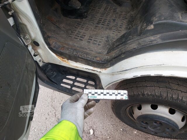 Platforma de lucru aeriană montată pe camion Isoli PNT220NLX on Nissan NT400