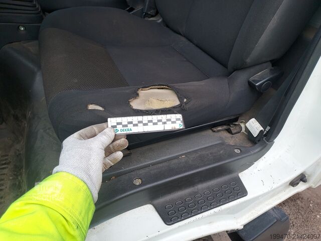 Platforma de lucru aeriană montată pe camion Isoli PNT220NLX on Nissan NT400