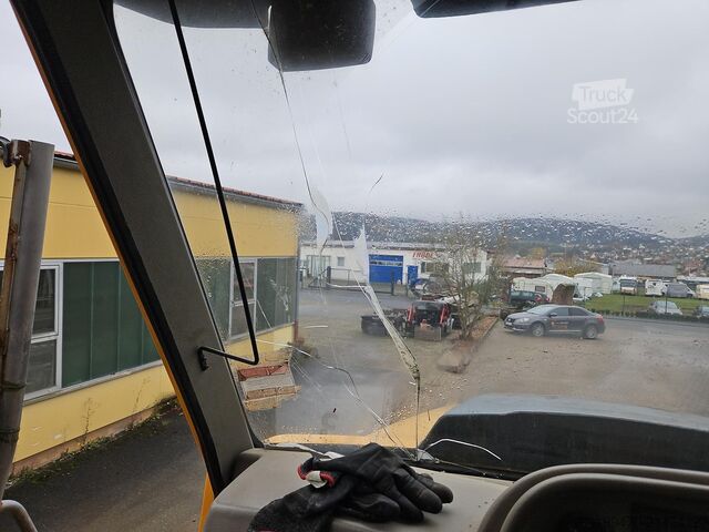 Šarnīru pašizgāzējs Moxy MT 41