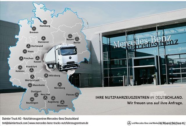Kolmisivuinen kippiauto Mercedes-Benz Arocs 3253 K 8x4/4 Meiller TRIGENIUS Bordmatik