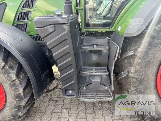 Tractor Fendt 718 VARIO S4