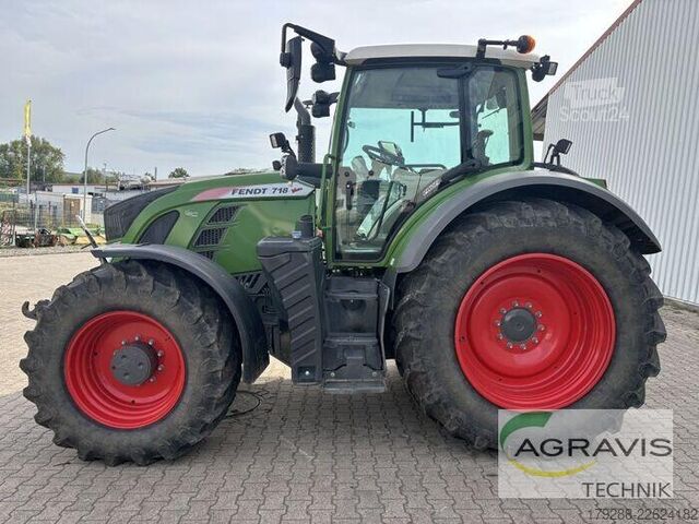 Tractor Fendt 718 VARIO S4